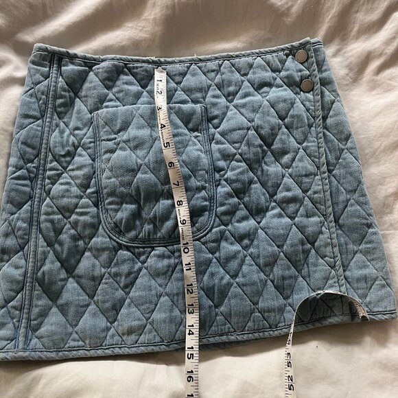 Blank NYC Quilted wrap Mini skirt Blue Size 30 - Picture 3 of 6